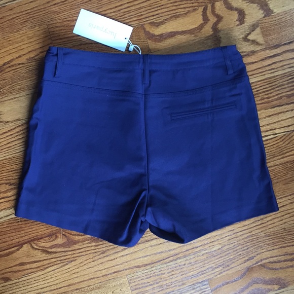 Shorts - Picture 2 of 4